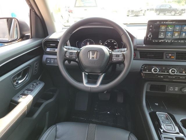 new 2025 Honda Pilot car, priced at $47,425