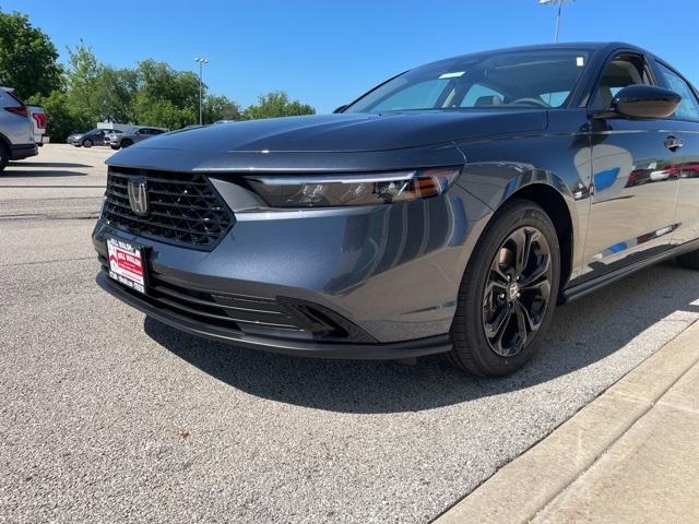 new 2025 Honda Accord car, priced at $31,710
