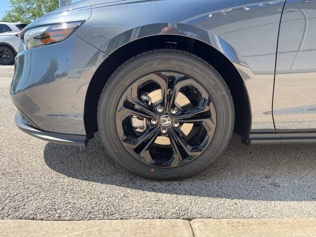 new 2025 Honda Accord car, priced at $31,710