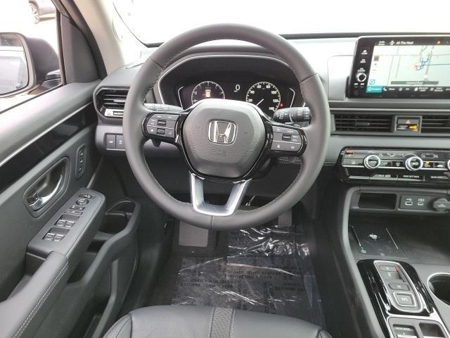 new 2025 Honda Pilot car, priced at $50,995