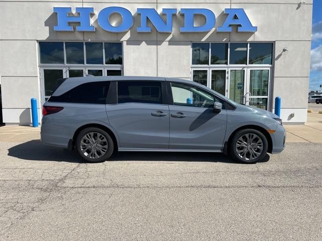 used 2025 Honda Odyssey car, priced at $46,722