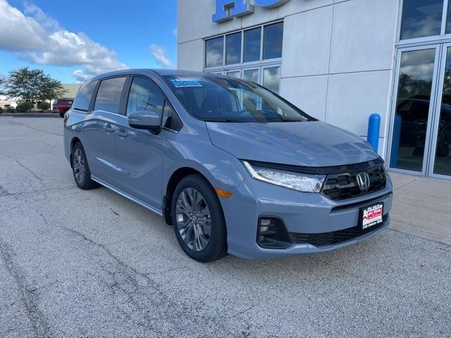 used 2025 Honda Odyssey car, priced at $46,722