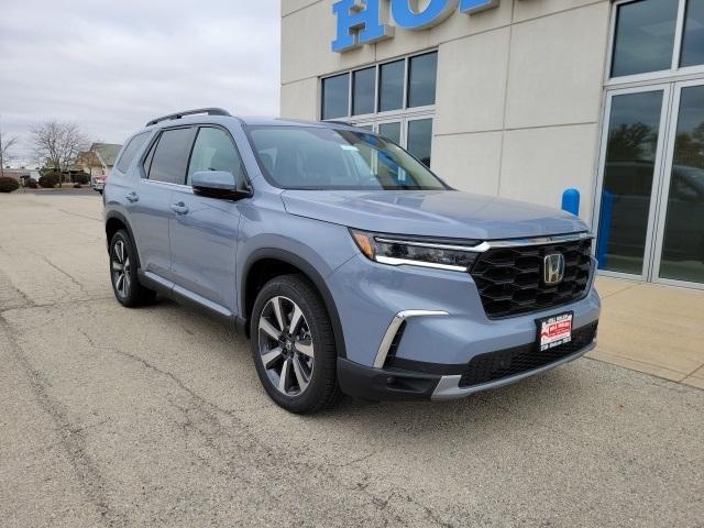 new 2025 Honda Pilot car, priced at $51,550