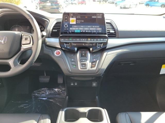 new 2026 Honda Odyssey car, priced at $44,290
