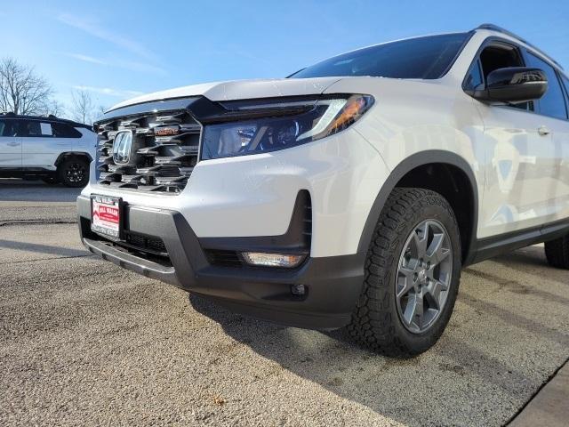 new 2025 Honda Passport car, priced at $46,850