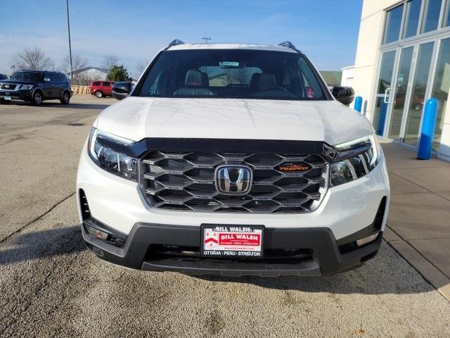 new 2025 Honda Passport car, priced at $46,850