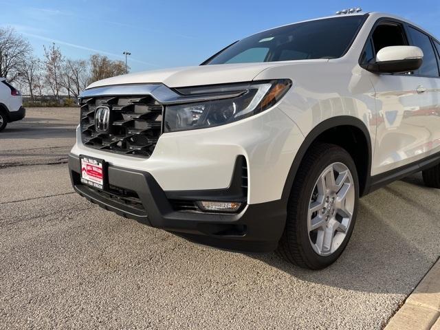 new 2025 Honda Passport car, priced at $44,250