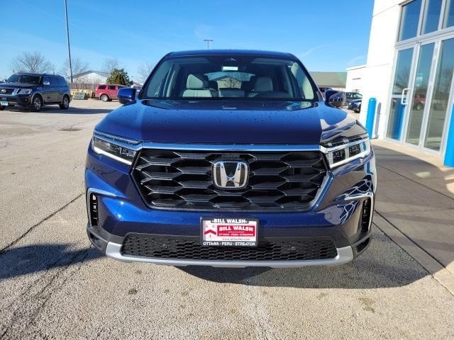 new 2025 Honda Pilot car, priced at $47,050