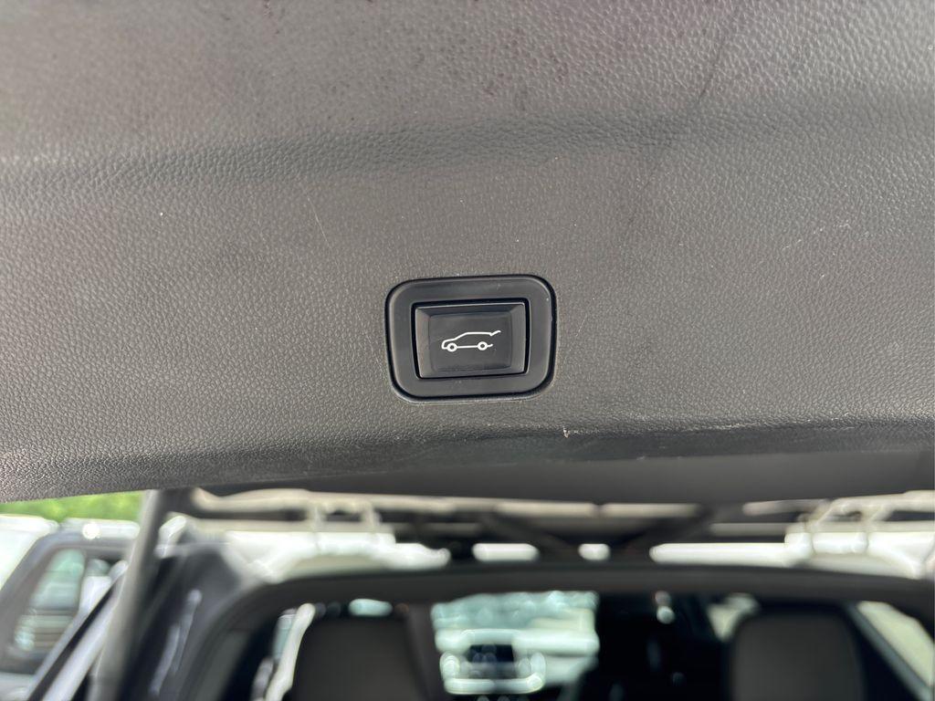 used 2022 Chevrolet Tahoe car, priced at $51,995