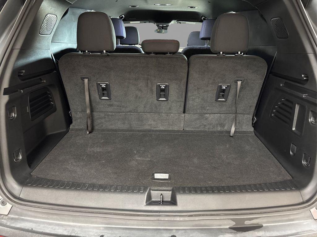 used 2024 Chevrolet Traverse car, priced at $43,777