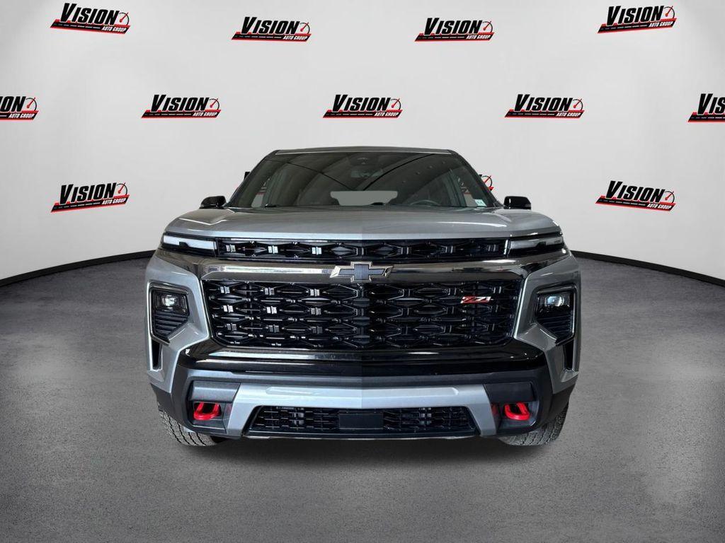 used 2024 Chevrolet Traverse car, priced at $43,777