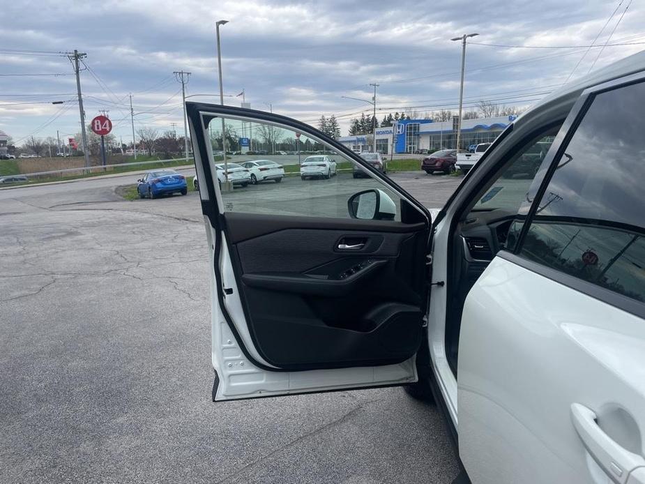 used 2021 Nissan Rogue car, priced at $24,995