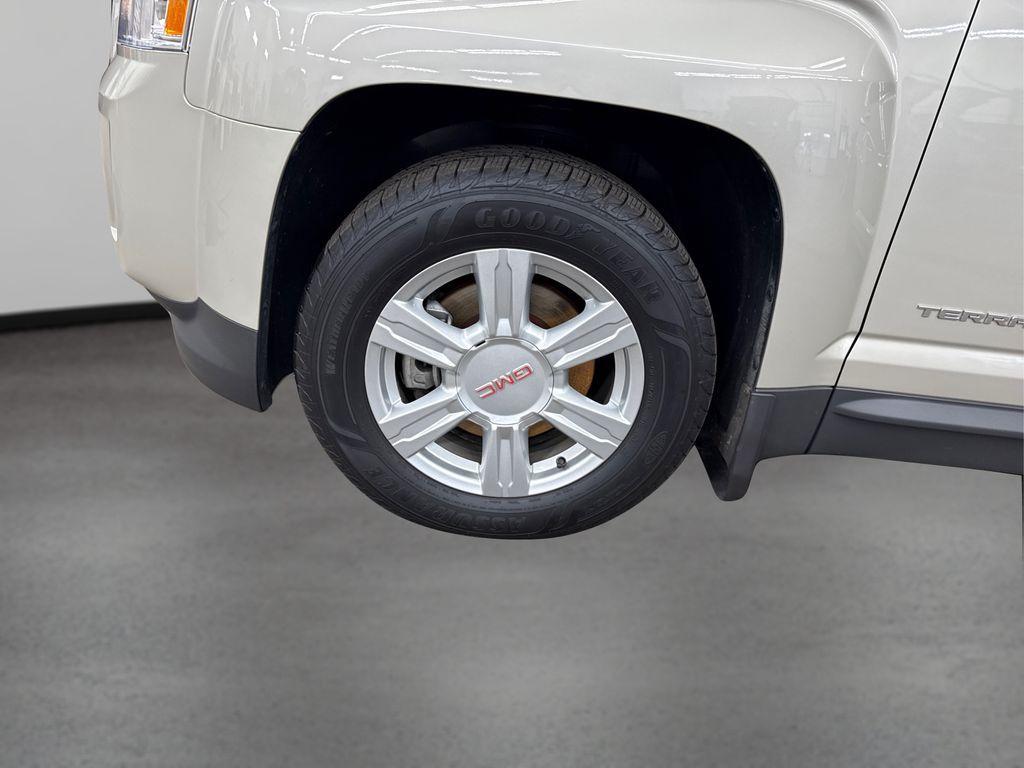 used 2015 GMC Terrain car, priced at $15,999