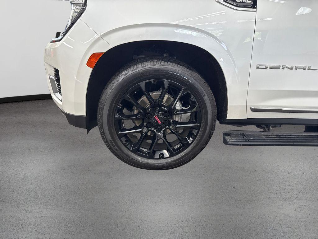 used 2022 GMC Yukon car, priced at $56,890