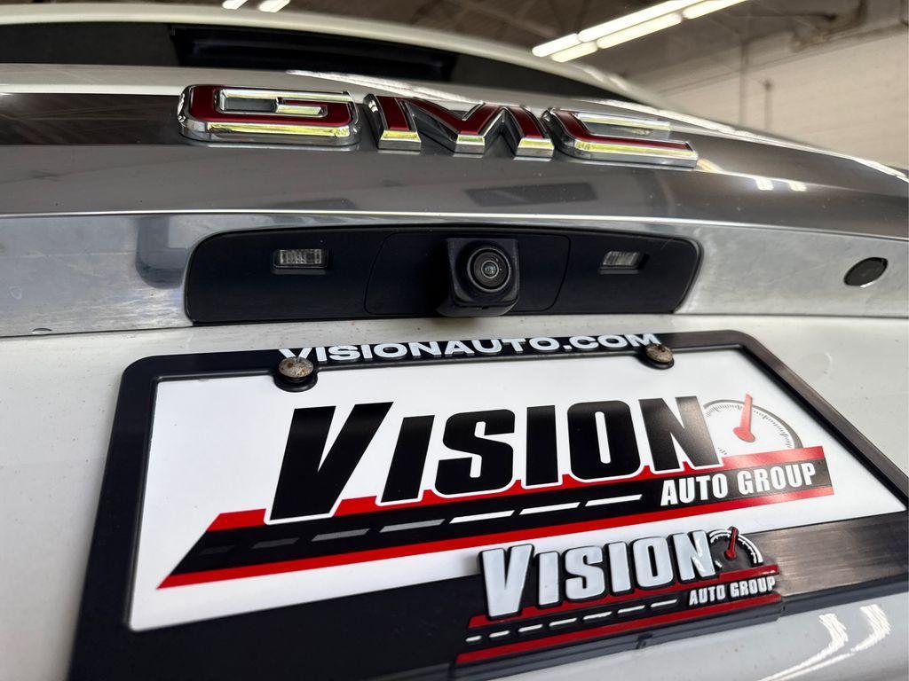 used 2022 GMC Yukon car, priced at $56,890