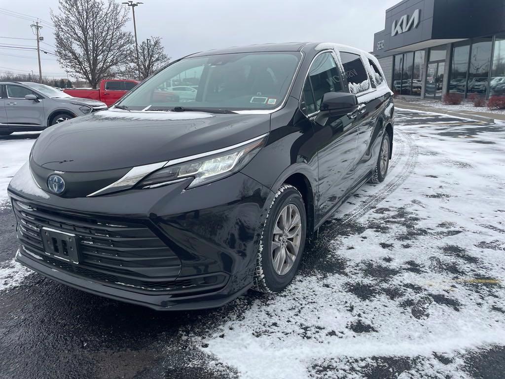 used 2021 Toyota Sienna car, priced at $29,975