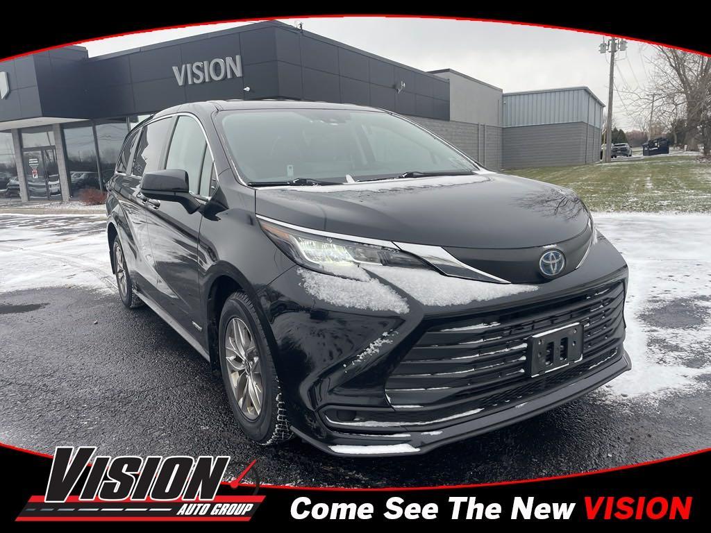 used 2021 Toyota Sienna car, priced at $29,975