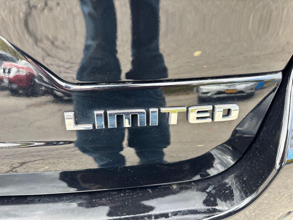 used 2023 Jeep Grand Cherokee car, priced at $30,637