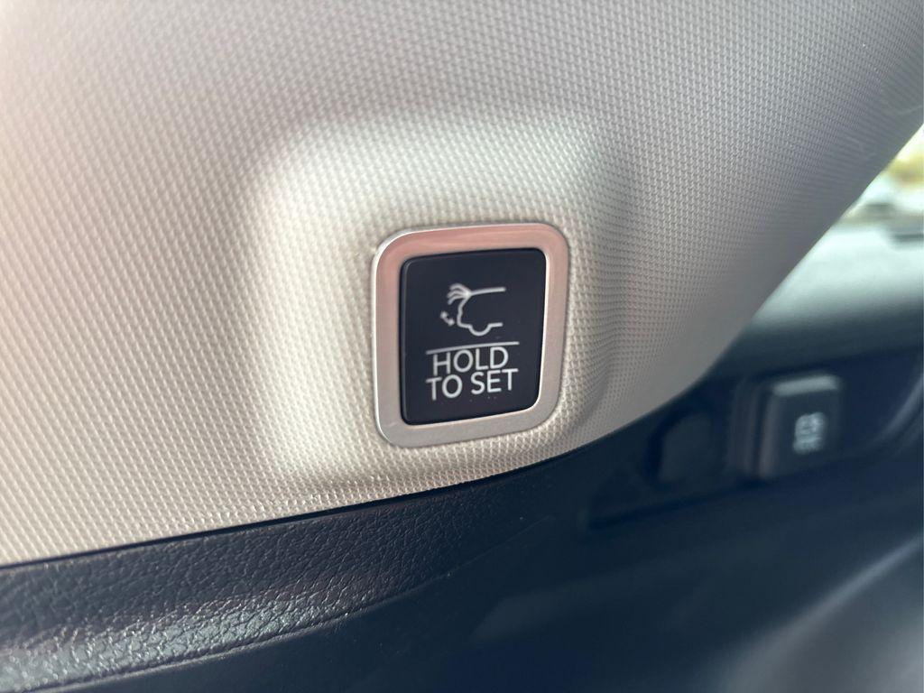 used 2023 Jeep Grand Cherokee car, priced at $30,637