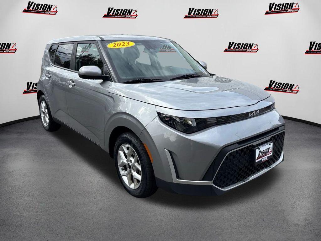 used 2023 Kia Soul car, priced at $18,621