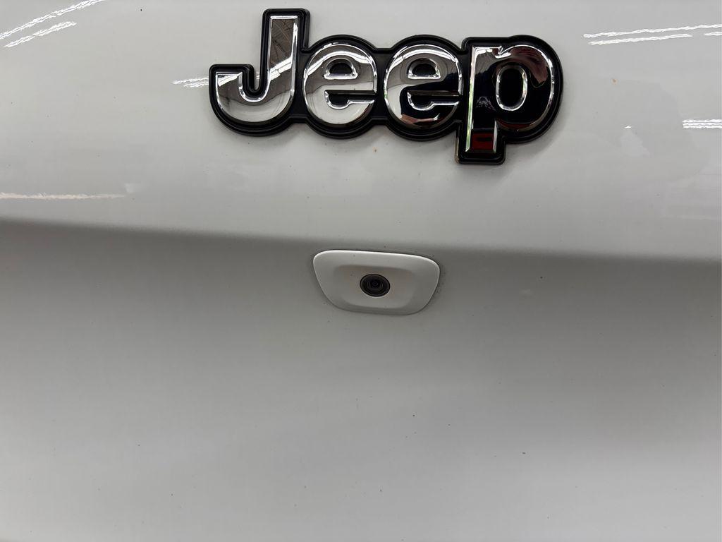 used 2016 Jeep Cherokee car, priced at $12,525
