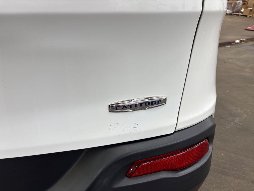 used 2016 Jeep Cherokee car, priced at $12,525