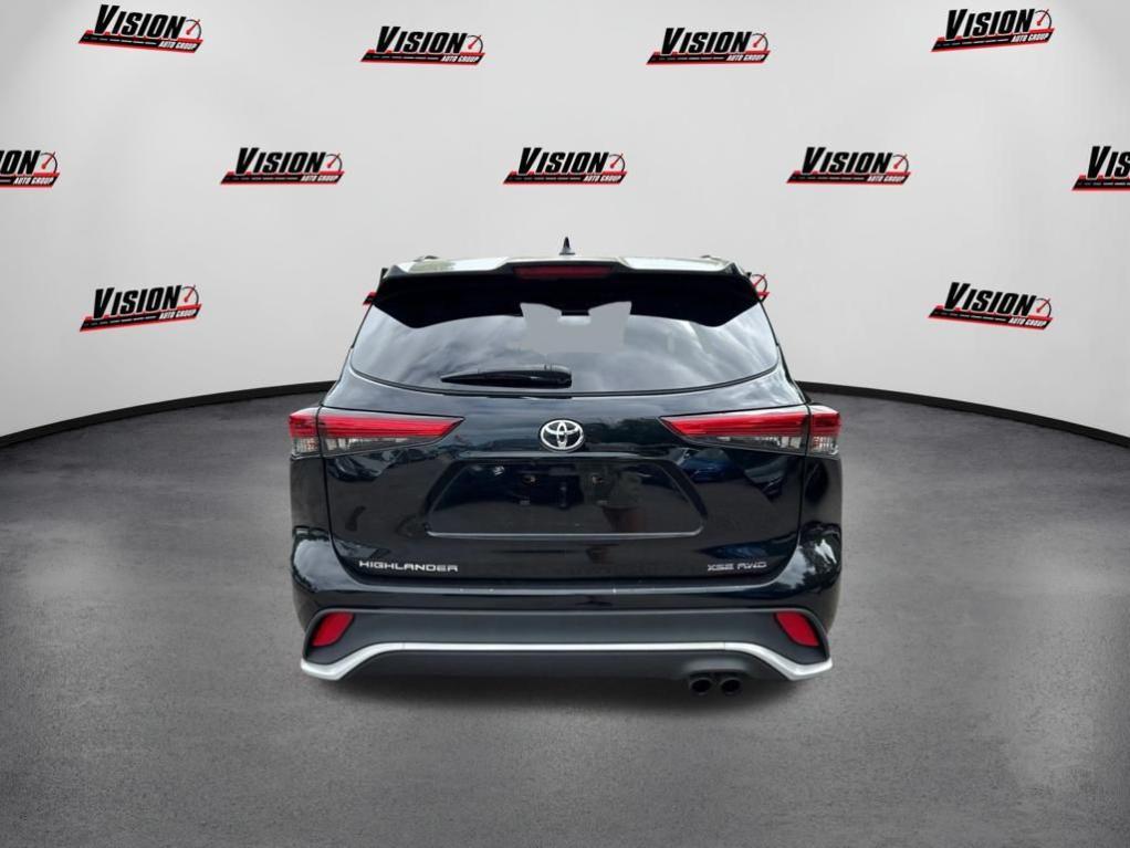 used 2021 Toyota Highlander car, priced at $34,816