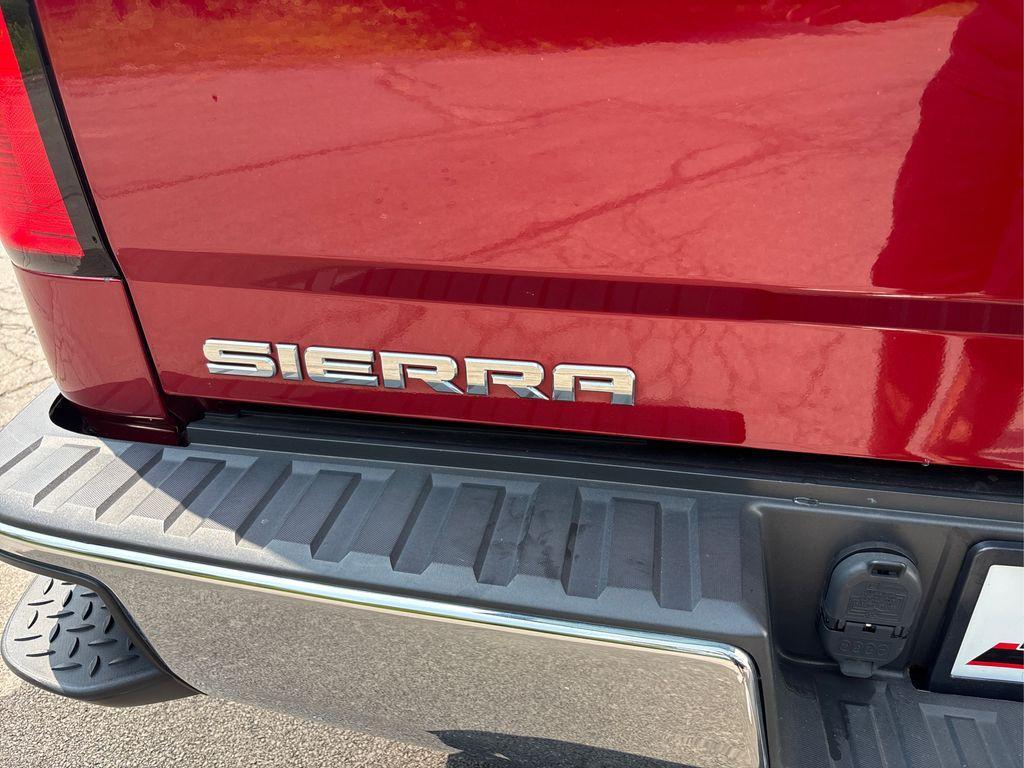 used 2018 GMC Sierra 1500 car, priced at $28,995