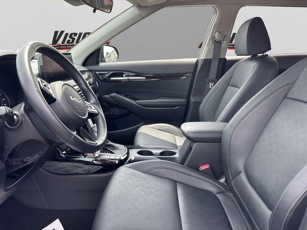 used 2023 Kia Seltos car, priced at $24,390