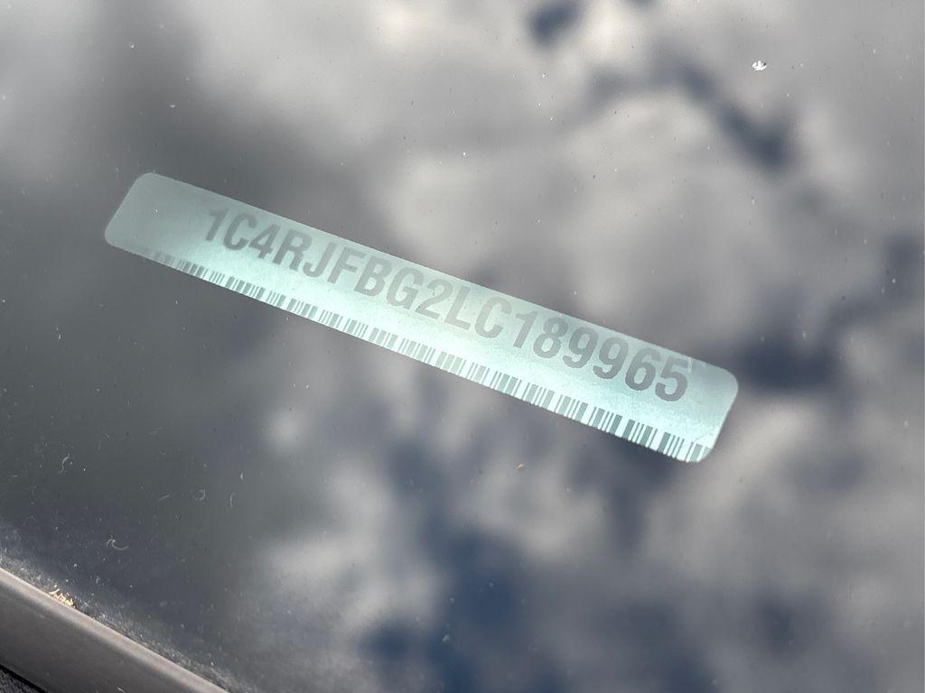 used 2020 Jeep Grand Cherokee car, priced at $22,995