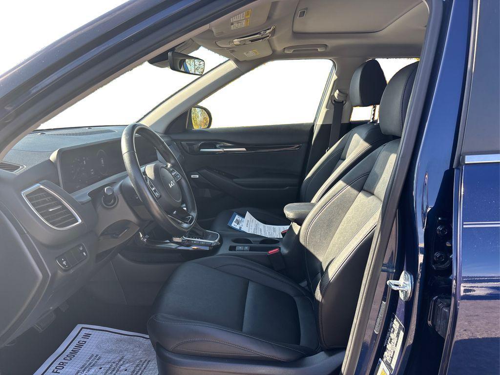 used 2024 Kia Seltos car, priced at $22,079