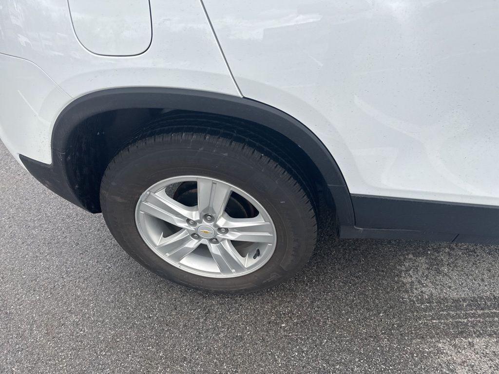 used 2021 Chevrolet Trax car, priced at $17,495