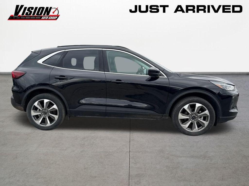 used 2024 Ford Escape car, priced at $25,829