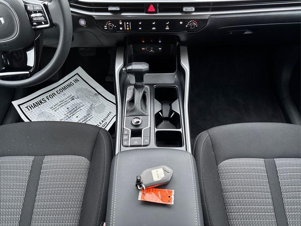 used 2025 Kia Sorento car, priced at $29,995