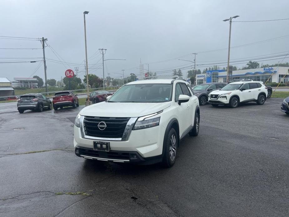 used 2022 Nissan Pathfinder car, priced at $25,799