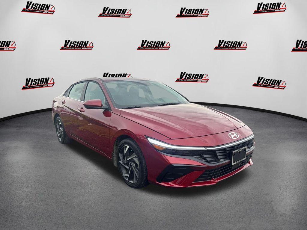 used 2025 Hyundai Elantra car
