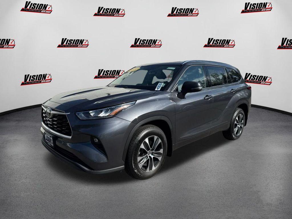 used 2020 Toyota Highlander car, priced at $31,990