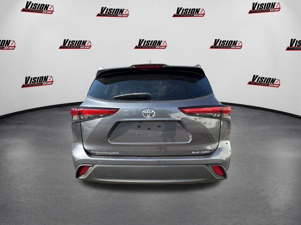 used 2020 Toyota Highlander car, priced at $31,990