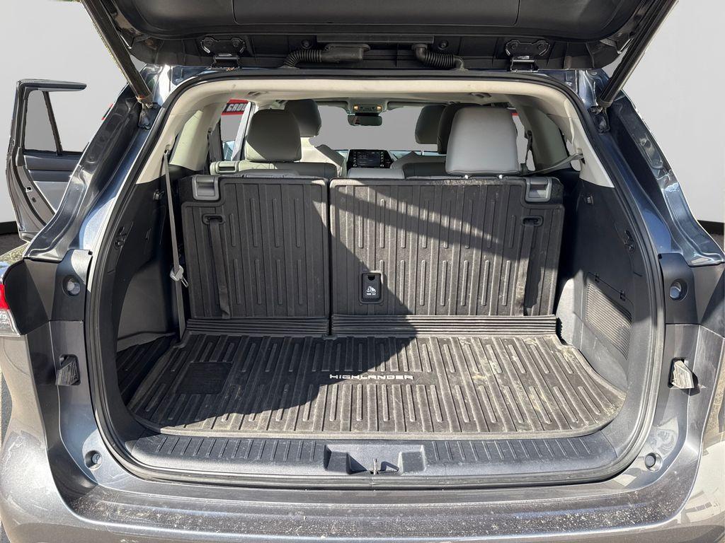 used 2020 Toyota Highlander car, priced at $31,990