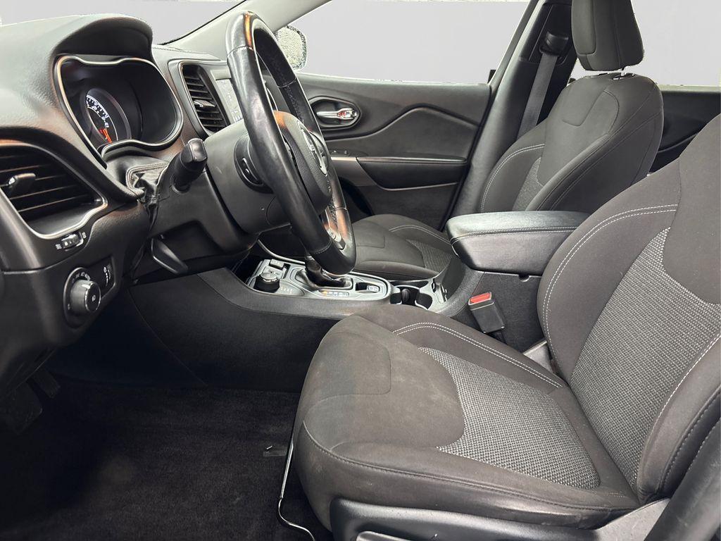 used 2019 Jeep Cherokee car, priced at $16,495