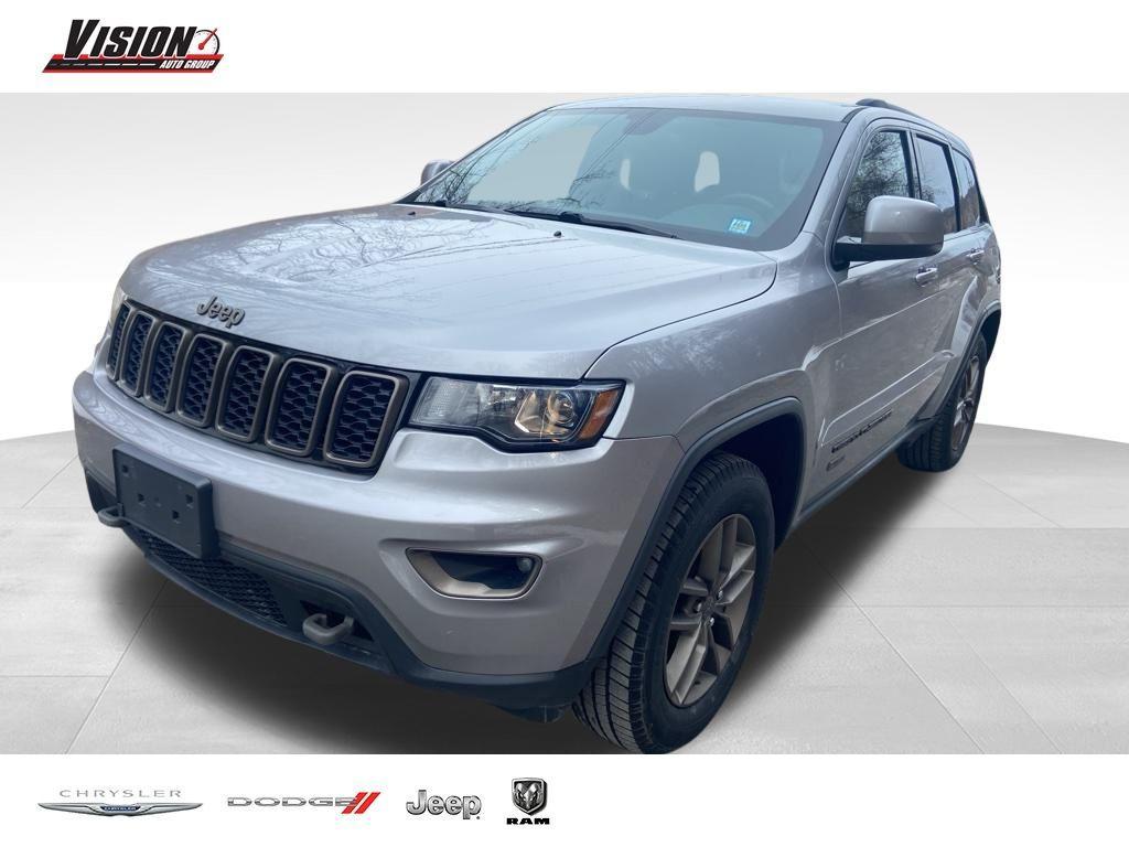 used 2016 Jeep Grand Cherokee car, priced at $14,995