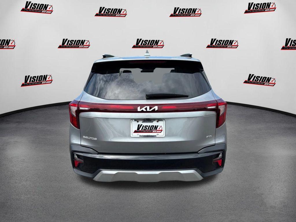 used 2024 Kia Seltos car