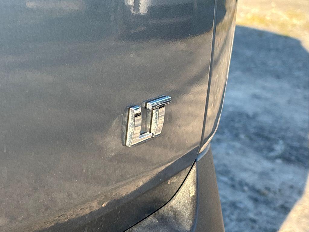 used 2023 Chevrolet Traverse car, priced at $29,367