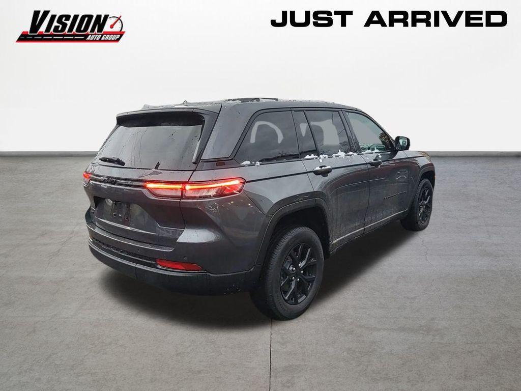 used 2025 Jeep Grand Cherokee car, priced at $41,100