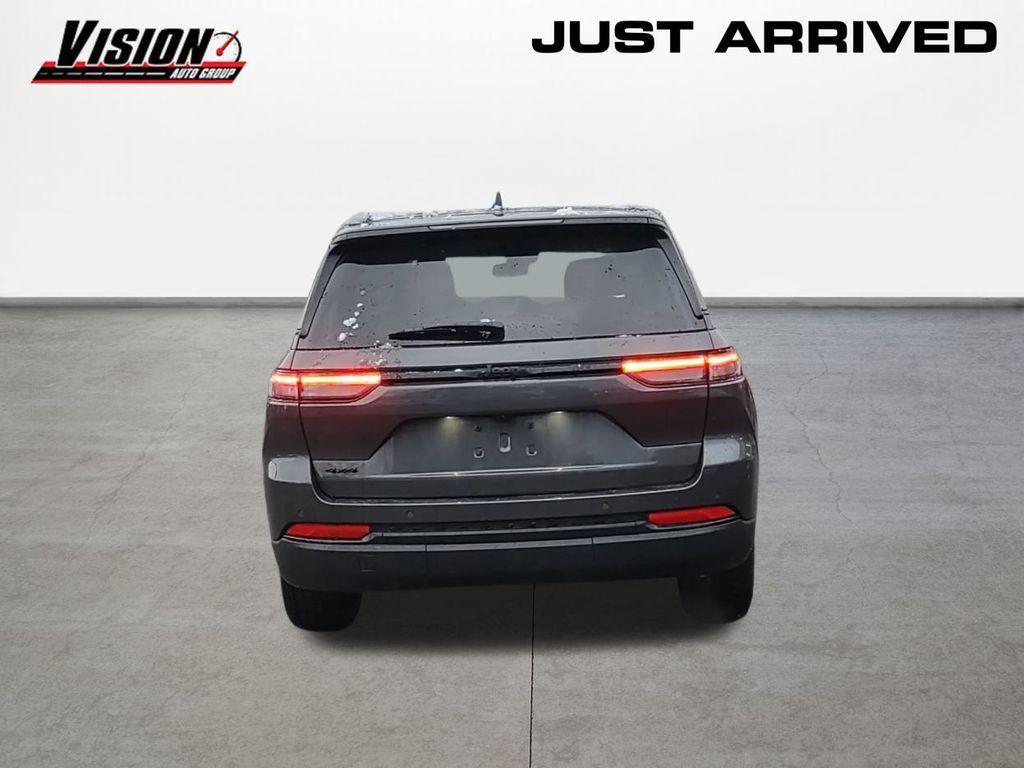 used 2025 Jeep Grand Cherokee car, priced at $41,100