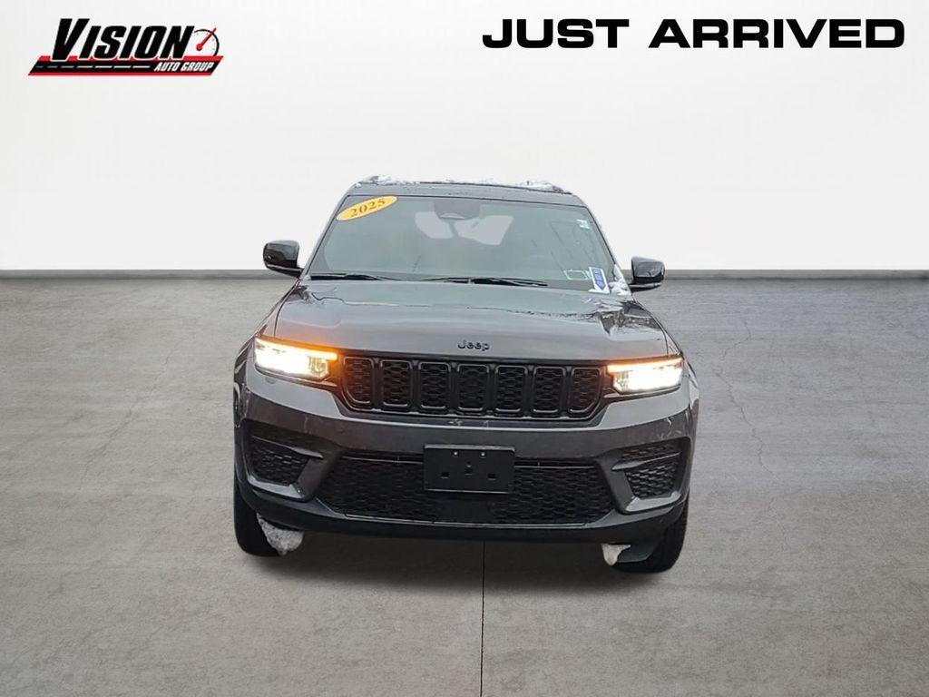 used 2025 Jeep Grand Cherokee car, priced at $41,100