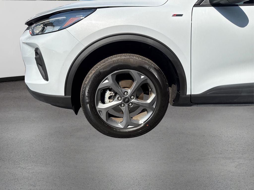 used 2025 Ford Escape car, priced at $28,575