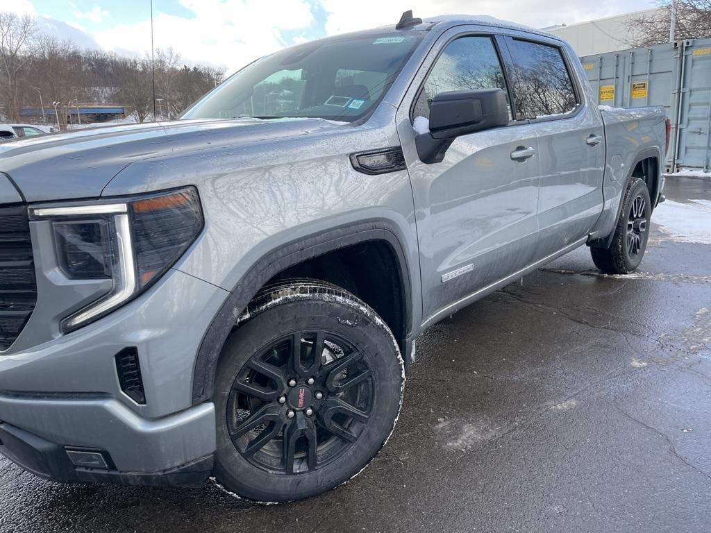 used 2023 GMC Sierra 1500 car, priced at $40,517