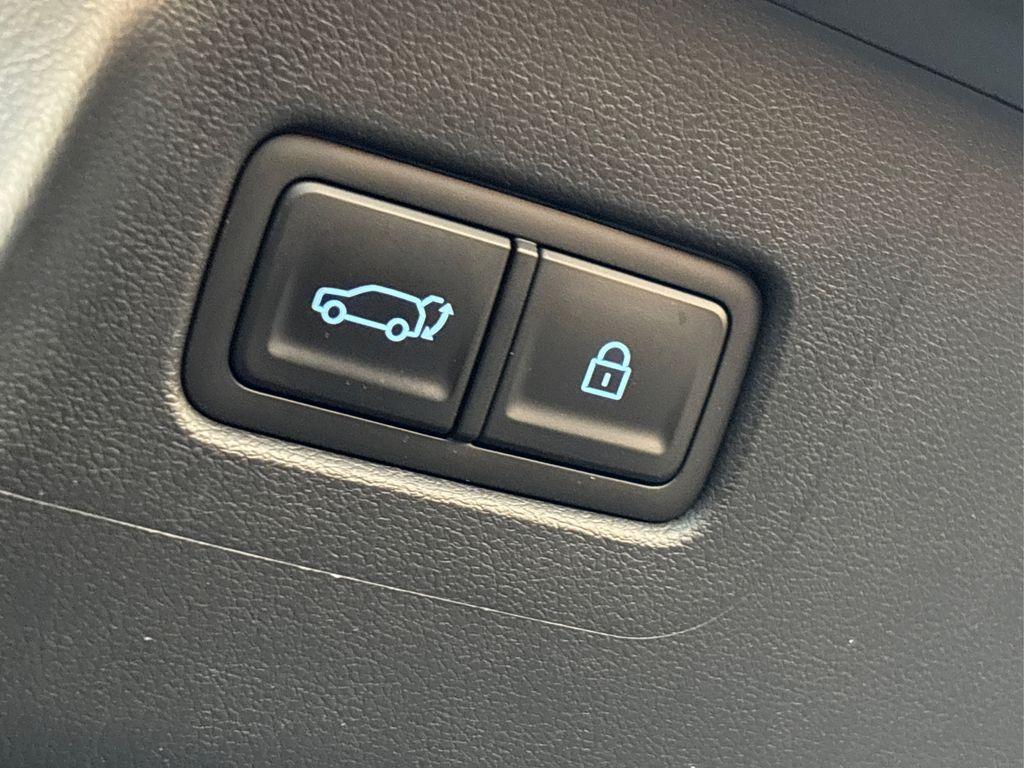 used 2024 Hyundai Santa Fe car, priced at $37,971