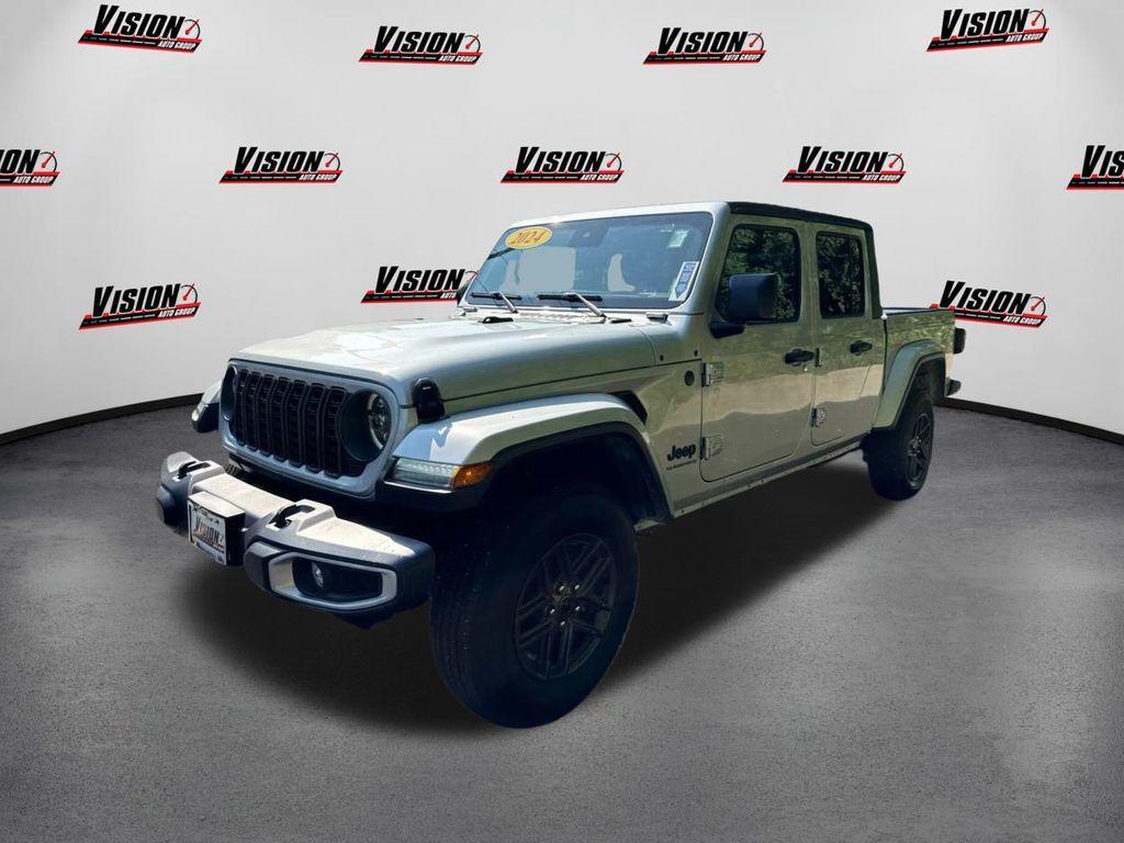 used 2024 Jeep Gladiator car, priced at $36,244